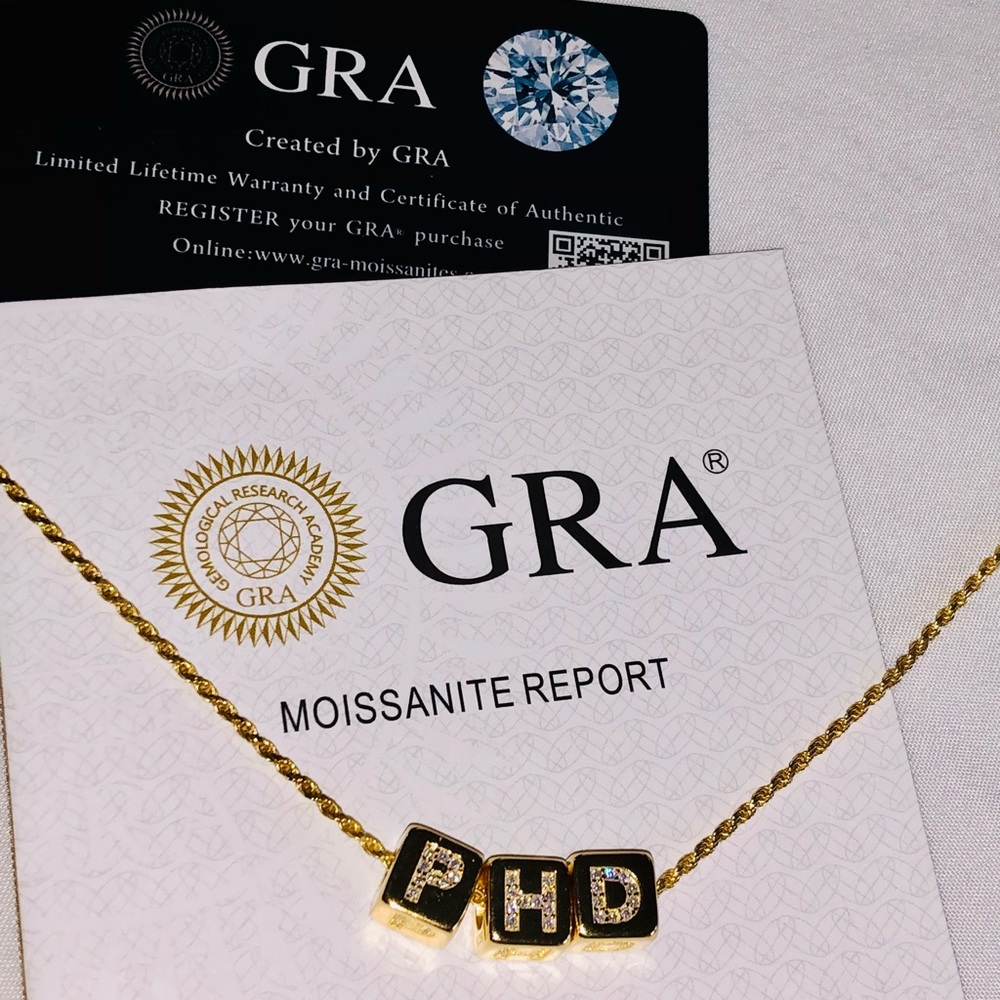 VVS gra certified diamond moisannitte pendant for Doctors, passes diamond test